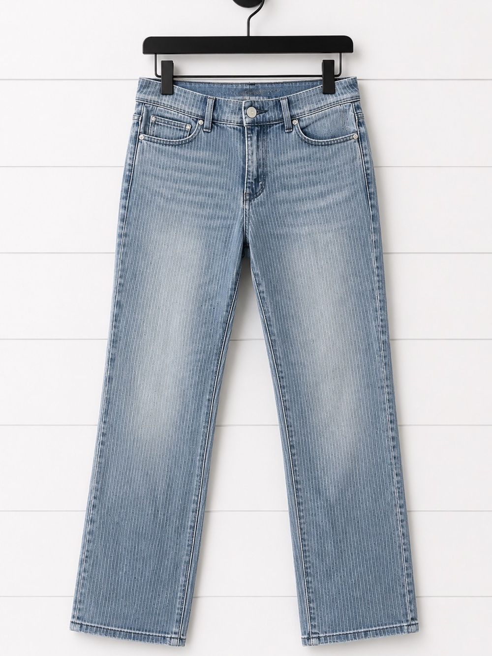 🖤 Chico’s Pin Striped Light Wash Straight Leg Jeans Size 6